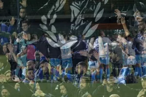 Στην Πάφο με τον κόσμο του!
