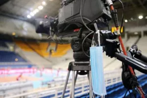 «Κατεβάζει ρολά» λόγω Covid-19!