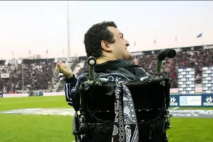 «Χρόνια πολλά στον Γιαννάκη της καρδιάς μας»