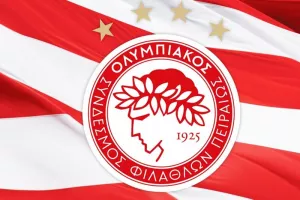 «Αξιοσέβαστος αντίπαλος, περνά στο πάνθεον του ελληνικού ποδοσφαίρου»