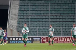 Η πληγή του "τριφυλλιού" μακριά από τη Λεωφόρο