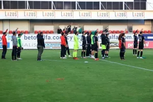 (ΦΩΤΟΡΕΠΟΡΤΑΖ) Νέα Σαλαμίνα - Ομόνοια 29Μ