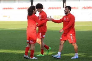 (ΦΩΤΟΡΕΠΟΡΤΑΖ) Νέα Σαλαμίνα - Ομόνοια 29Μ