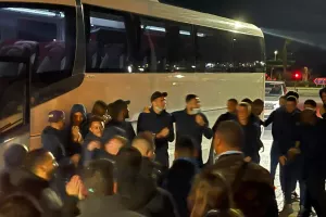 (ΒΙΝΤΕΟΣ/ΦΩΤΟΣ Kerkida) Αποθέωση... τα μεσάνυχτα!