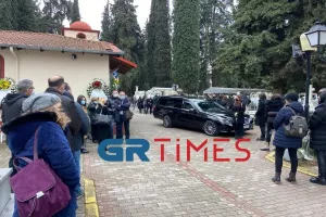 Tο τελευταίο αντίο στον 19χρονο Άλκη (φώτος)