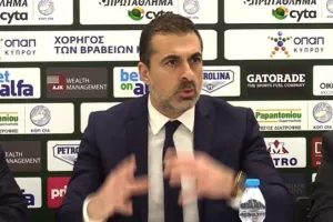 "Παπά εκάμετε καμιά μαφία;"