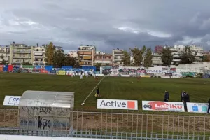(Ελλάδα) Κατέρρευσε ποδοσφαιριστής, στο νοσοκομείο εσπευσμένα 