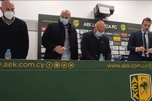 ΑΠΑΝΤΗΣΗ;
