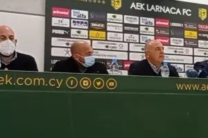 Καραπατάκης/"Θέλω να στείλω μήνυμα ΚΑΙ στους Απολλωνίστες"