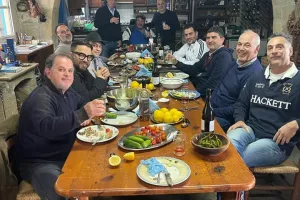 Έφαγαν και τα... είπαν για την ΑΝΟ (φώτος)