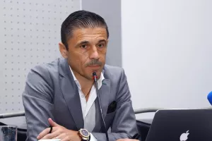 Ανάλυση φάσεων;
