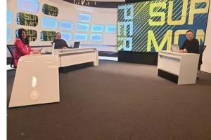 Γεμάτο... Super Monday!