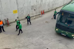 (Φώτος/Βίντεο) Η άφιξη της Ομόνοιας στο ΓΣΠ 