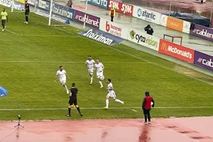Κεφαλιά και... 1-0 ο Ντέλετιτς (βίντεο)