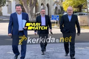 ΩΡΑ 12:03 - Ολοκληρώθηκε η συνάντηση... 