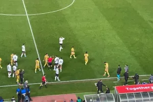 Onfield review και πέναλτι για το ΑΠΟΕΛ