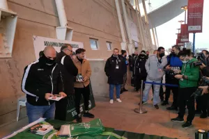 Οι Ομονοιάτες αποχαιρέτησαν τον Μαρίνο Τζιωνή! (βίντεο/φώτος)