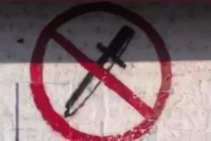 ΘΥΡΑ 1: "Το να κτυπάς άνανδρα δεν σε κάνει οπαδό αλλά εγκληματία"