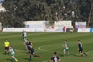 Αναγέννηση Δερύνειας - ΠΟΞ: "Διπλό" με τεσσάρα
