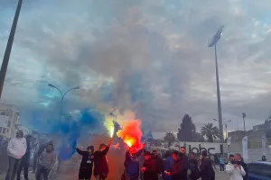 Χαμός... στην άφιξη (ΒΙΝΤΕΟ)
