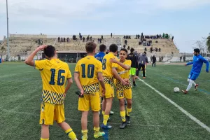 Νίκη στη Λεμεσό και κορυφή το ΑΠΟΕΛ Κ16