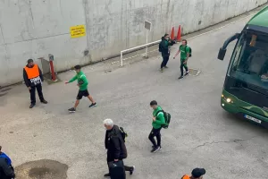 (Φώτος/Βίντεο) Η άφιξη της Ομόνοιας στο ΓΣΠ 