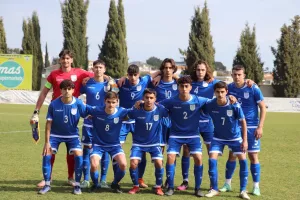 ΦΩΤΟΣ/Φιλικό "Χ" η Εθνική Κ17