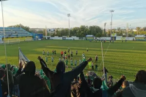 Μαζική παρουσία και ωραία ατμόσφαιρα από τη Θύρα 9 (φώτος)