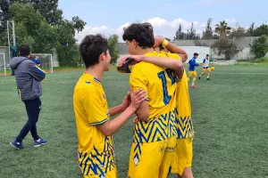Νίκη στη Λεμεσό και κορυφή το ΑΠΟΕΛ Κ16