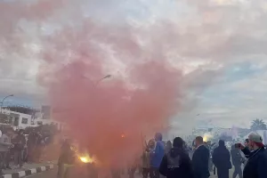 Χαμός... στην άφιξη (ΒΙΝΤΕΟ)
