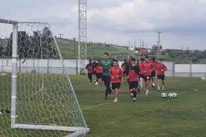 Ξεκίνησαν για το ντέρμπι (φώτος)