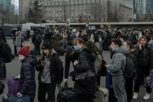 Ουρές στον σταθμό λεωφορείων... 
