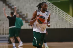 «Δεν θα τα παρατήσουμε, ντροπιαστικό αυτό που συνέβη στο Βελιγράδι»