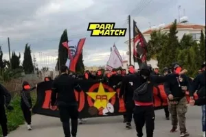 "Αν θέλουν ας παίξουν με 14. Ούτε που τους λοαρκάζουμε"