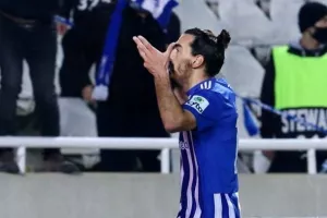 Λάζαρος: "Οι θρύλοι δεν νοιάζονται!!!" (φώτο)