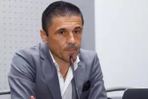 Ο Μάζιτς κάλεσε σε συνάντηση (αυστηρά) τους Προέδρους!