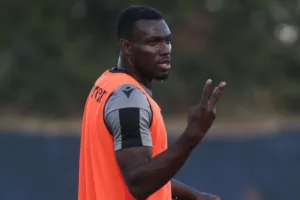 Πούλησε τον Εσίτι στη Φερεντσβάρος ο ΠΑΟΚ