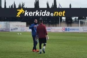Με 17χρονο κίπερ βασικό!