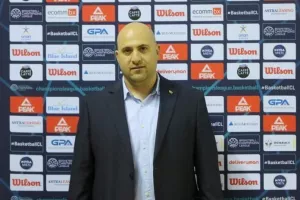 Με Ματσεντίδη στον πάγκο