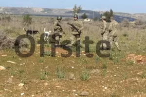 (ΦΩΤΟΣ) Τούρκοι απείλησαν με όπλα Ε/Κ στη Νεκρή Ζώνη