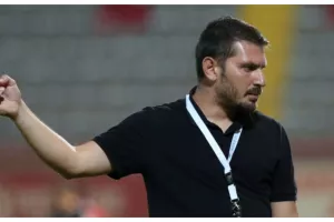 Εννιά τελικοί!