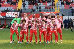 Νέα Σαλαμίνα - Ακρίτας: Πήρε το ντέρμπι, έβαψε κόκκινη την κορυφή! 