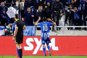 ΑΠΟΕΛ - Ανόρθωση: Λάζαρος και Χρυσοστόμου την εκτόξευσαν 2η! (φώτος)
