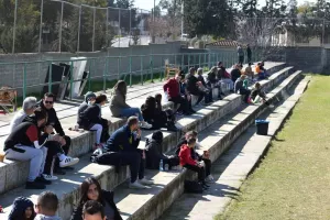 Σουβλάκια στο γήπεδο!/Όμορφες εικόνες, αγνό ποδόσφαιρο