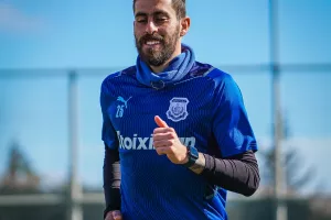 Χαμόγελα στο "Apollon Columbia" (φώτος)
