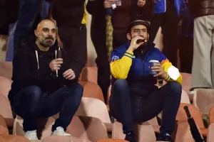 (Φωτορεπορτάζ) Ο κόσμος στο Μακάρειο