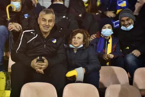 (Φωτορεπορτάζ) Ο κόσμος στο Μακάρειο
