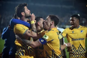 Γκολ ο Κβιλιτάια και σύρραξη! (φώτος)