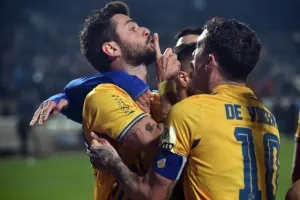 Γκολ ο Κβιλιτάια και σύρραξη! (φώτος)