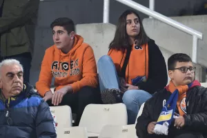 (Φωτορεπορτάζ) Ο κόσμος στο ΑΠΟΕΛ-Ανόρθωση